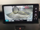 バックモニター付きで、車庫入れやバック時の後方確認をサポート。