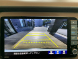 【バックカメラ(3モード)】視点を切り替えて後方を確認でき、駐車や車庫入れも安心です。