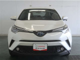 走りと実用性を両立した人気SUV!高い走行性能と広い室内で、あらゆるシーンに対応出来るモデルです。