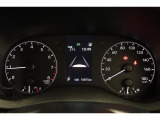 マルチインフォメーションディスプレイ付きのメーターです!エコ運転へ導く多彩な情報を表示してくれます。