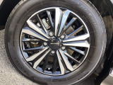モデューロのアルミホイールです。足元が引き立つので、車全体のイメージがアップしますよ!