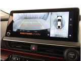 バックガイドモニターで、後方を確認しながら安心して駐車することができます。運転初心者も熟練者も必須の機能ですよ!