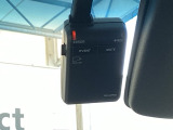 ドライブレコーダーを装備しており、走行中の映像をしっかり記録します。万が一の際の状況確認に役立つ安心装備です。