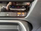 【シートヒーター】シートを温めてくれる暖房機器です!長時間座っていると負担が掛かりやすい背中や腰、または冬場などの寒い日に冷えやすい脚部に快適なぬくもりを伝えます。