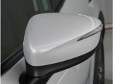 【ドアミラーウインカー】格好良さだけではなく対向車両からの視認性もよく安全に走行する為の安全装備のひとつです。