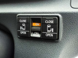 運転席から操作ができる電動パワースライドドア!乗り降りに便利なうれしい装備です!