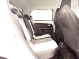 コンパクトカーにもかかわらず、意外とゆったりお乗りいただけます。