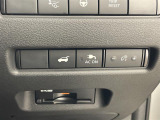 エクストレイル 1.5 G e-4ORCE 4WD 4WD 本革シート