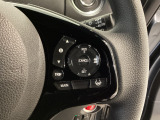 【アダプティブ・クルーズ・コントロール】予め設定した車速内でクルマが自動的に加減速。 前走車との適切な車間距離を維持しながら追従走行し、高速道路でのドライバーの疲労を軽減してくれる嬉しい機能付♪