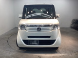 スッキリとしたフロントフェイス! 人気の車です。