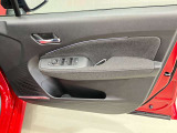 【運転席ドア】収納ポケットが付いているので運転席周りもスッキリ保てます★