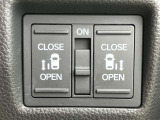 両側電動スライドドア★室内からでも開け閉めが可能!狭い駐車場でもスライドドアなら安心ですね♪