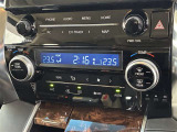 デュアルエアコンとは、運転席と助手席で、個別に温度設定ができる機能です。気温の感じ方は、人それぞれ違うもの。乗る人に優しい機能ですね。