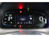 マルチインフォメーションディスプレイ付きのメーターです!エコ運転へ導く多彩な情報を表示してくれます。