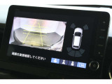 バックカメラが装備されており、後方の安全確認はもちろんのこと狭い場所での駐車や雨の日・夜間など視界の悪いコンディションでのストレスの軽減にもなります!