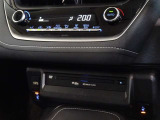 車内を快適に、オートエアコンを装備しています。シートヒーターも装備しています。