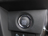 当社は購入後のアフターケアを大切にしております。納車後、1ヶ月無料点検、半年ごとにあんしん点検、12ヶ月法定点検の誘致をします。また車検までの点検をセットにした『ワンダフルパスポート』を販売中です。