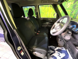 運転席シート廻りは使用感も少なく、良好な状態となっています。丁寧に使われていたことがよくわかりますね。