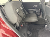 【シートアレンジ】リアシート座面を持ち上げると、背の高い荷物を積むのに便利なトールモードに変身します!多彩なシートアレンジで使い勝手良好!