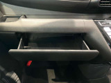薄型のティッシュBOXなどが収納出来ます。小物入れとしても使えるので便利です。