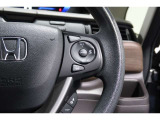 Hondaセンシングの機能のひとつ、アダプティブクルーズコントロール付!アクセルから足を離しても設定したスピードと前車との車間を保ち走行してくれます!車線維持もアシスト☆高速道路で疲労軽減ですね☆