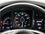 視認性の良い大きめのアナログメーターと、様々な情報を表示可能なマルチインフォメーションディスプレイで、運転中の確認がしやすく安全運転に役立ちます。