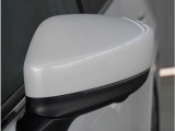 【ドアミラーウインカー】格好良さだけではなく対向車両からの視認性もよく安全に走行する為の安全装備のひとつです。