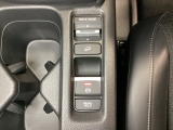 セレクターノブの下に、異なる加速感を楽しめるドライブモードスイッチがついています。一般道、スポーツ走行、エコ走行など、シーンに合わせて最適な加速感を楽しめるドライブモードスイッチです。