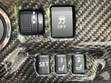 【メモリー機能付きパワーシート】ドライバーごとに設定したシート位置を記憶して、ボタン一つで切り替えできる便利な機能!運転する方が複数名いらっしゃるご家庭におすすめです♪