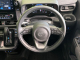 【純正革巻きステアリング】上質な革を使用することで、手にしっかり馴染みとても運転しやすいハンドルです♪