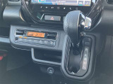 オートエアコン★温度を設定すれば車内を快適な温度に保ってくれます♪