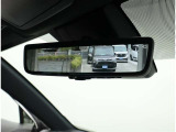 デジタルインナーミラー装備!車両後方のカメラの映像をデジタル補正で視認性を向上させてインナーミラー内に表示します♪視界を遮るものがなく、後席に同乗者がいても後方を確認しやすく安心です♪