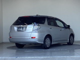 バックカメラが付いているのでバックでの車庫入れも安心です。