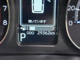 たとえばダイハツのお店にある、たくさんのスマアシ搭載車は、正常に作動する事をしっかり確認します。