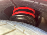 お車を安心してお乗りいただく為には、足回りの定期点検が欠かせません。サービスサポート(有償保証)では無料点検もご提供しており、安心のカーライフをお過ごしいただけるサポート体制が整っています。