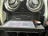 Bluetooth、CD再生等の高機能ナビです