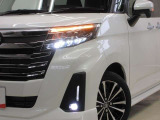 LEDヘッドライトです。デザイン性がよくとても明るいので、夜間の走行や悪天候でも安心です。しかも長寿命!