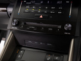 CDはもちろんの事、DVD&Blu-ray再生も可能です。フルセグ地デジにも対応しさらにBluetoothにも対応しております
