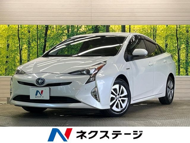 トヨタ プリウス 