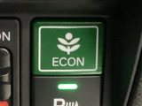 ★ECONスイッチ★ エコドライブを加速しよう!スイッチをONにすると、運転の仕方によるロスを抑え込み燃費をよくするようクルマが頑張ります(*^ー^*)燃費向上にチャレンジ♪