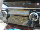 オートエアコンで車内はいつでも快適です♪