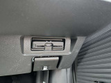 「車&rArr;充実のラインナップと確かな保証」 高品質車からお買い得な車まで豊富に取り揃え、安心して走れる「ワイド保証」でサポート致します。