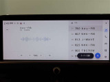 ディスプレイオーディオを装備。スマホとクルマをつなぐことで、これまでのナビに加えて、いろんなサービスが楽しめます