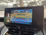 【バックカメラ】駐車時に後方がリアルタイム映像で確認できます。大型商業施設や立体駐車場での駐車時や、夜間のバック時に大活躍!