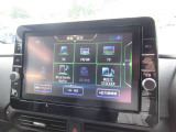 ナビゲーションの他にテレビ、ラジオ、CD、Bluetoothなど色々な機能がついていますので、運転も楽しくなります。