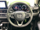 【純正革巻きステアリング】上質な革を使用することで、手にしっかり馴染みとても運転しやすいハンドルです♪