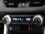 シートヒーターに加えてシートベンチレーションも搭載。寒い時期も暑い時期も快適に過ごせます。