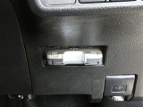 ETC車載器付きです。高速道路の料金所もスムーズに通過できます。※セットアップ費用は別途必要です。