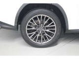 納車時には全台ボデー磨きを行い、小さな小傷や磨き傷はなくなってしまいます!コーティングまでご希望の際はスタッフにお問い合わせください。