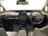 プリウス 1.8 A プレミアム ツーリングセレクション E-Four 4WD 